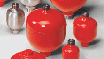 1585549735110540.jpg 活塞式蓄能器的優(yōu)點(diǎn)及缺點(diǎn)