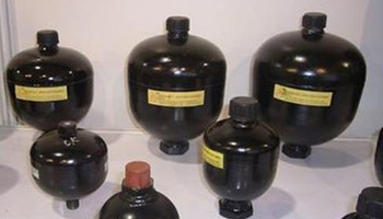 隔膜式蓄能器拆裝時注意哪些？