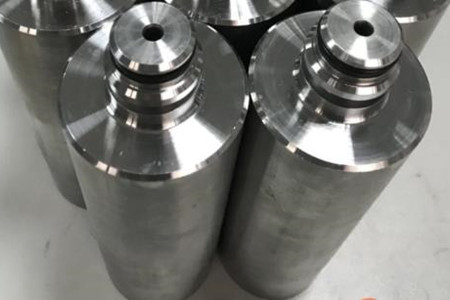 蓄能器的種類、特點及在系統中的應用