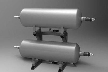 在拆卸非隔離式蓄能器時需注意哪些方面？